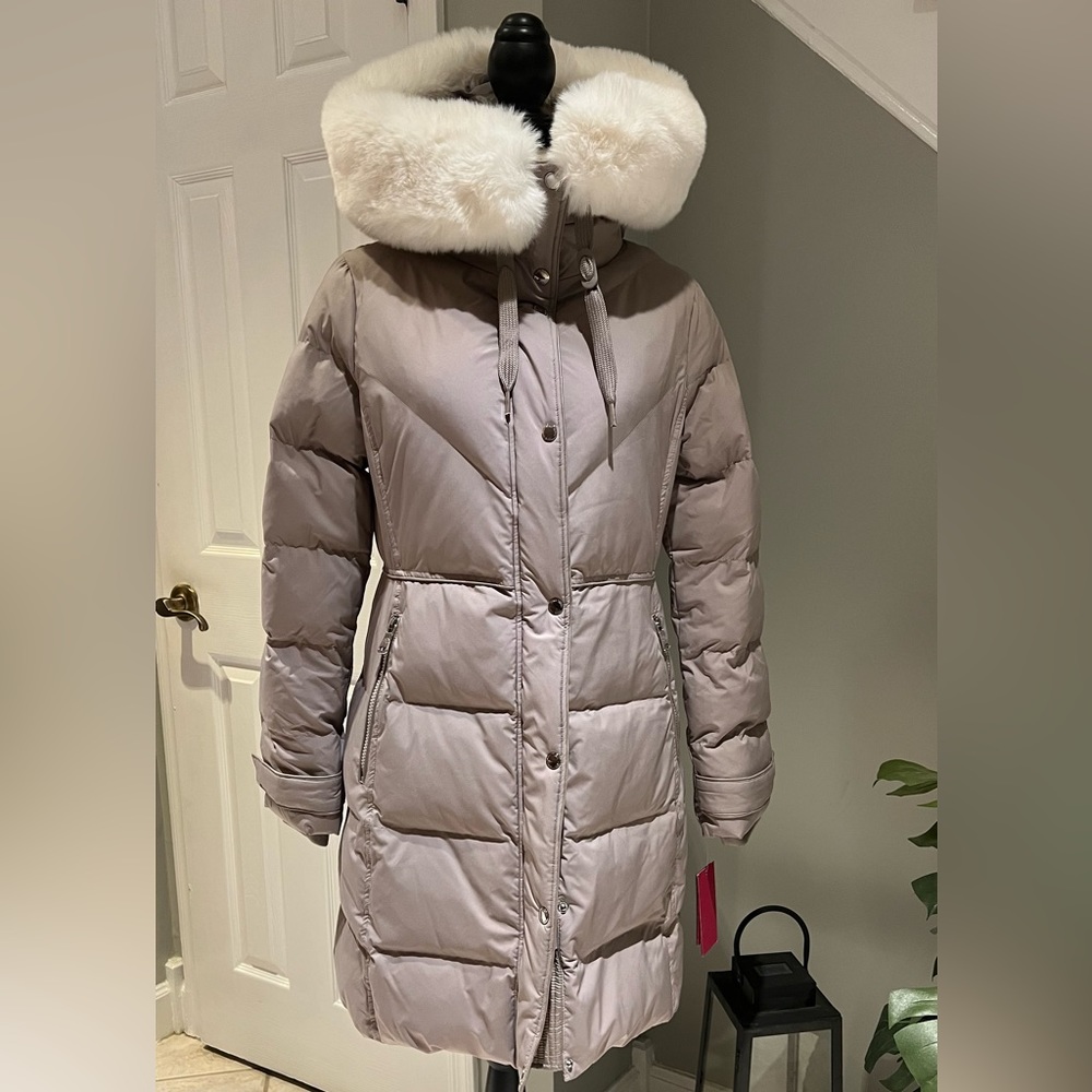 Vince Camuto, Taupe size Small puffer jacket with faux fur